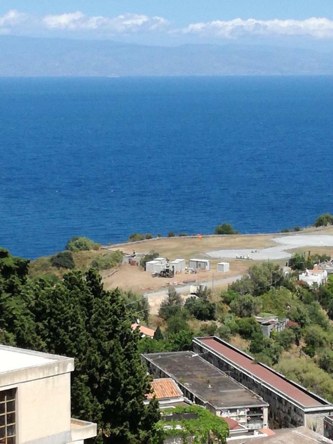 Iriss Bed & Breakfast Taormina Exterior photo