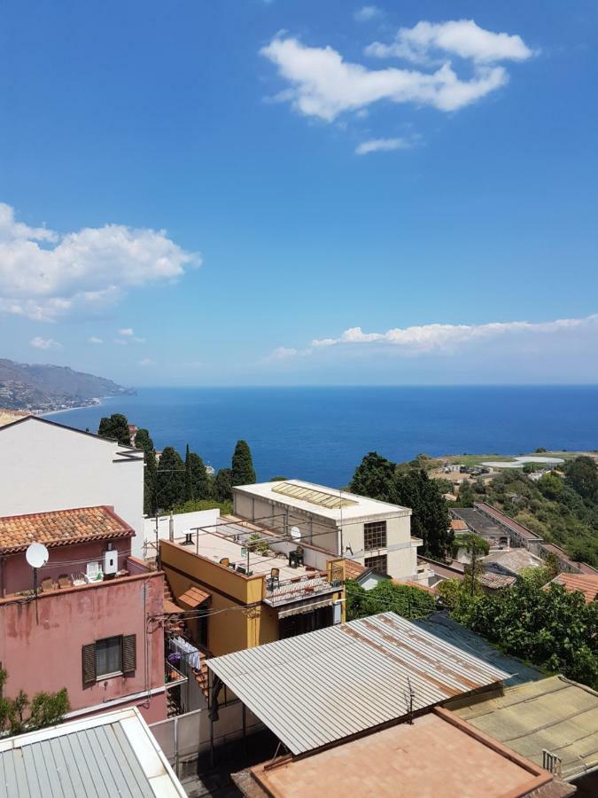 Iriss Bed & Breakfast Taormina Exterior photo